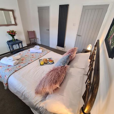 The Nook Villa Lichfield Kültér fotó